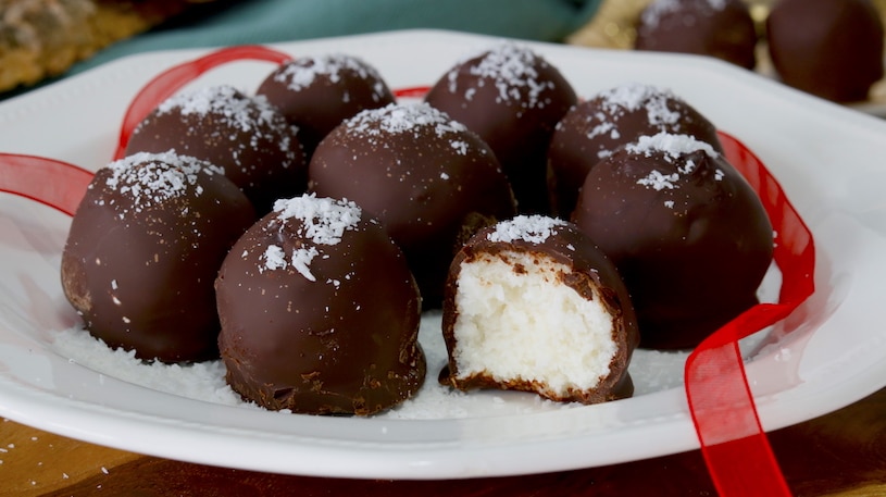 Bolitas de Coco y Chocolate Bolitas de Coco y Chocolate