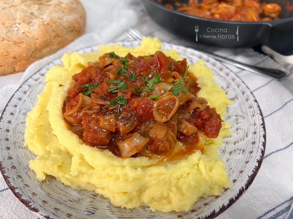 Calamares con Tomate Calamares con Tomate
