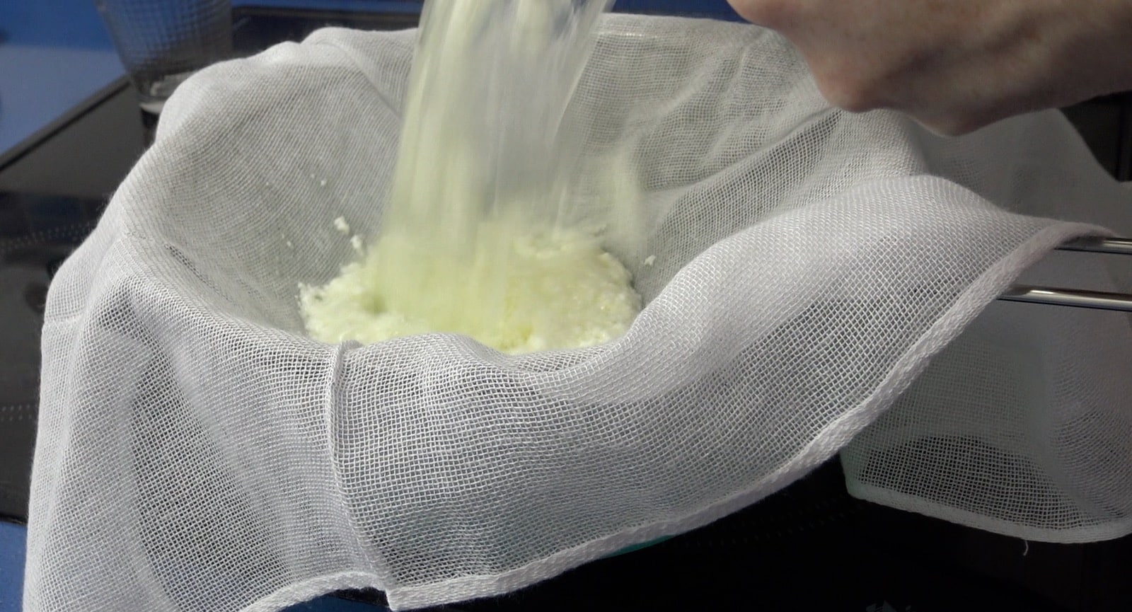 como colar Queso fresco