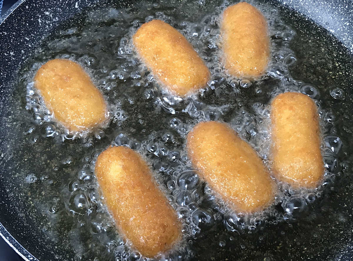 como freir croquetas de bacalao