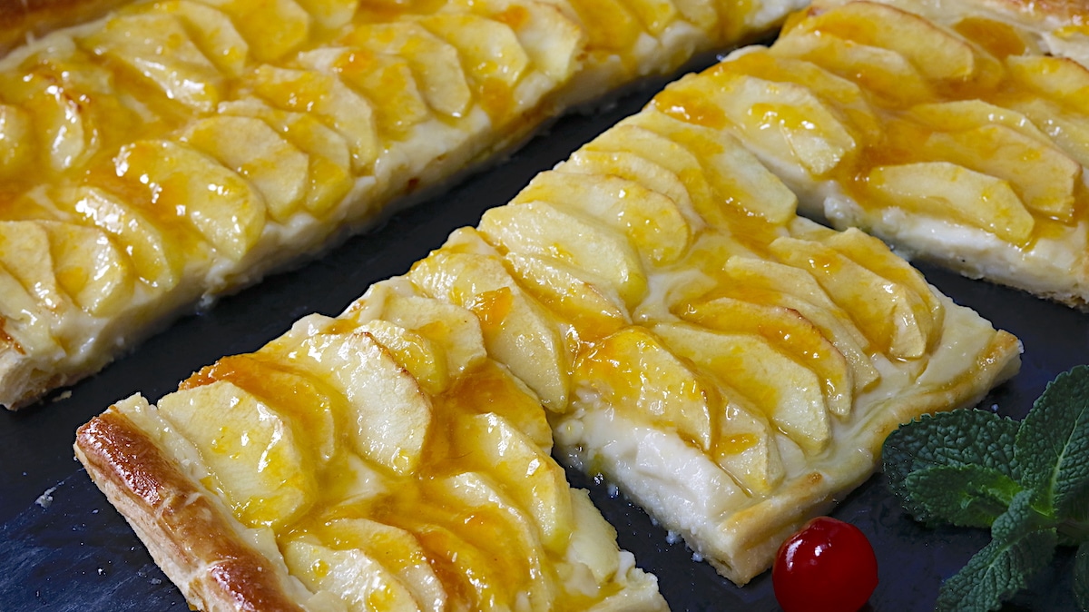 como hacer tarta de manzana con hojaldre y crema