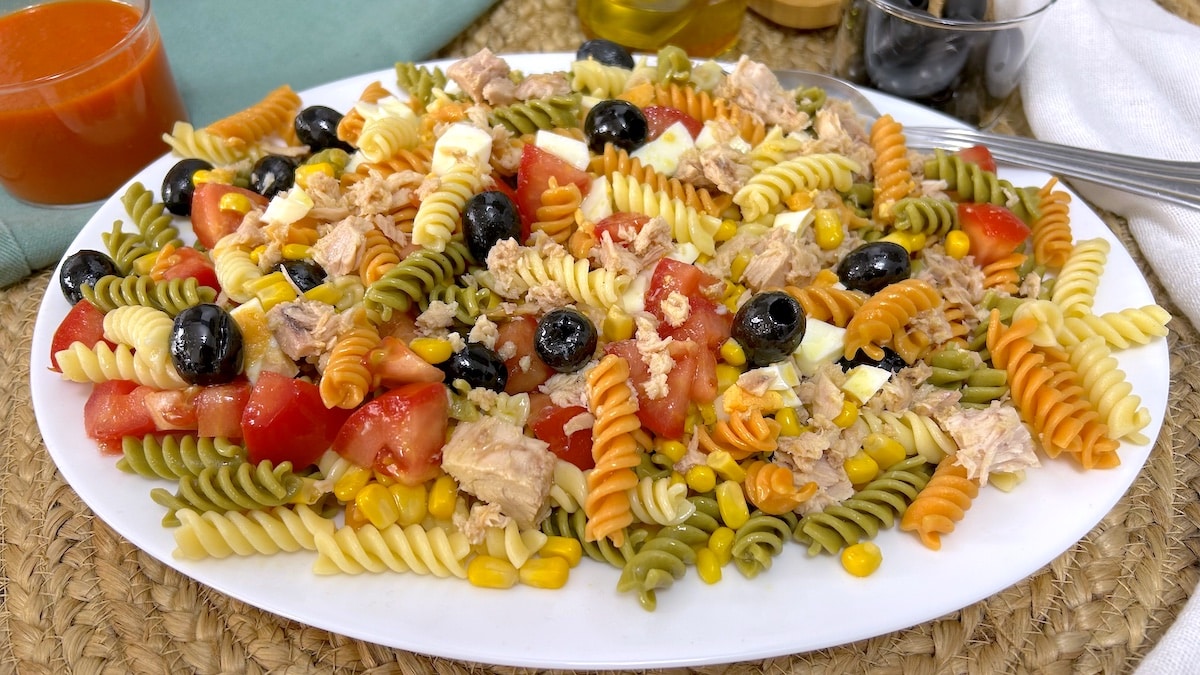 Ensalada de Pasta con Atún Ensalada de Pasta con Atún