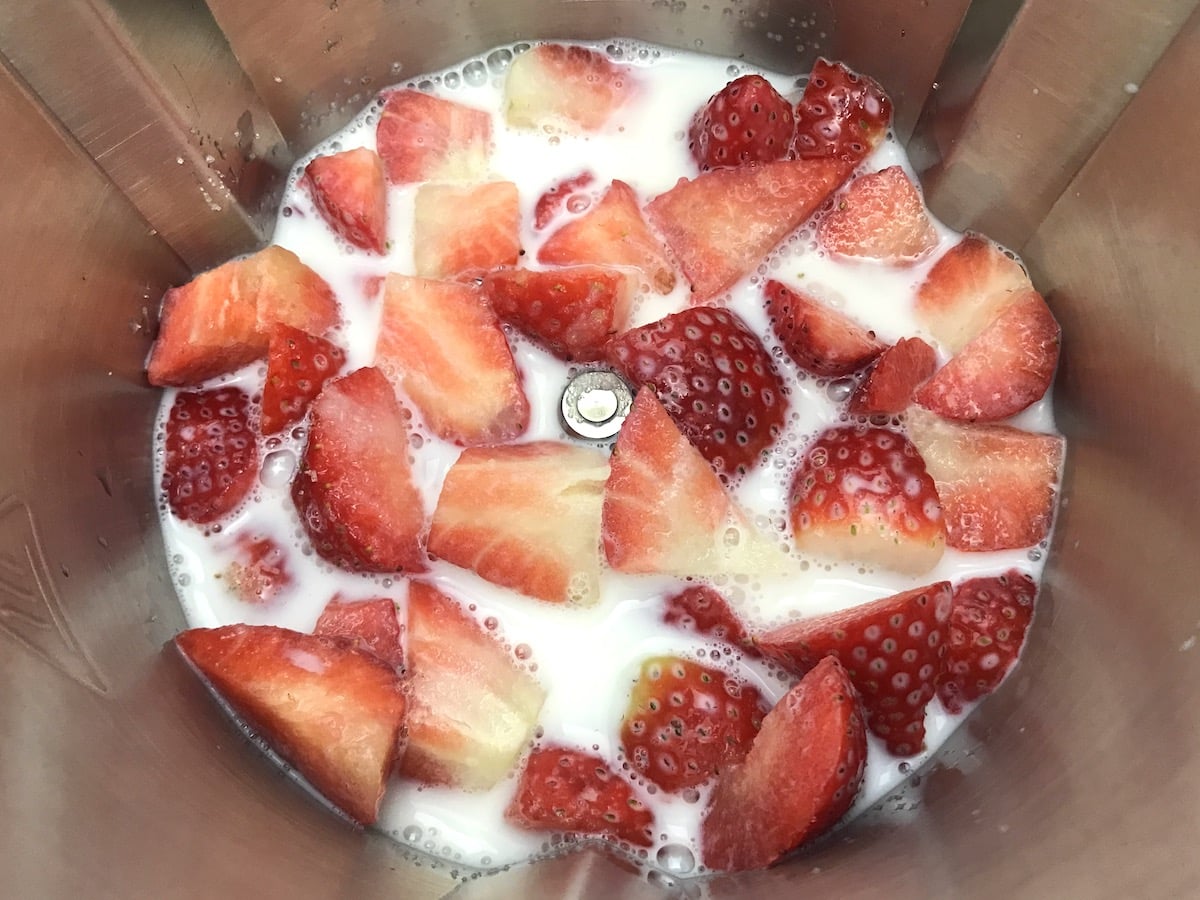 fresas con azucar y leche
