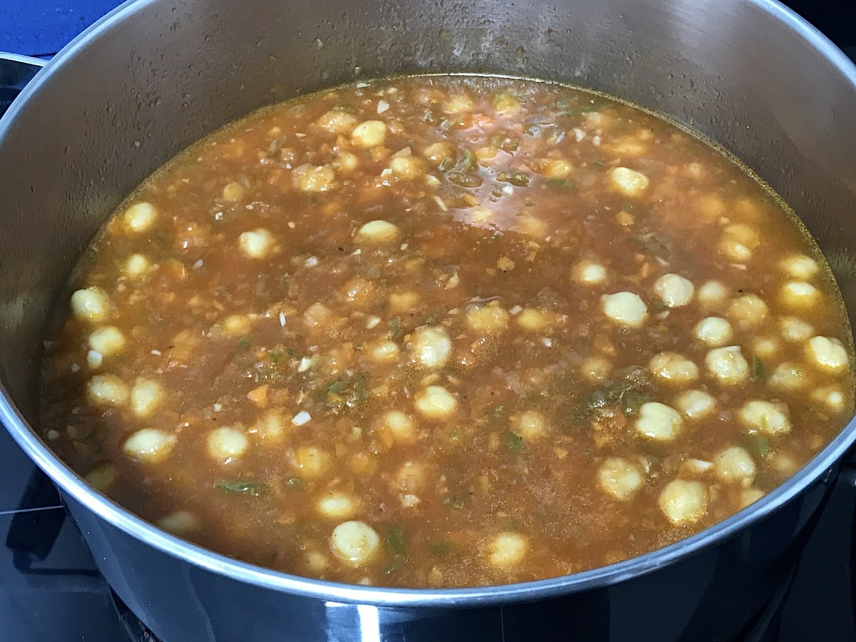 Guiso de garbanzos con chorizo