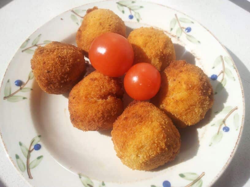 Tomates Cherry Empanados. Tomates Cherry Empanados.