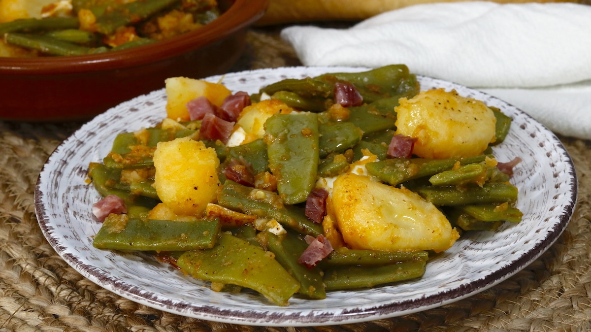 Judías Verdes con Patatas y Jamón Judías Verdes con Patatas y Jamón