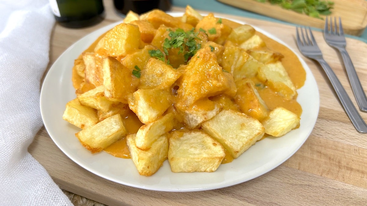 Patatas Bravas. Receta Tradicional Patatas Bravas. Receta Tradicional