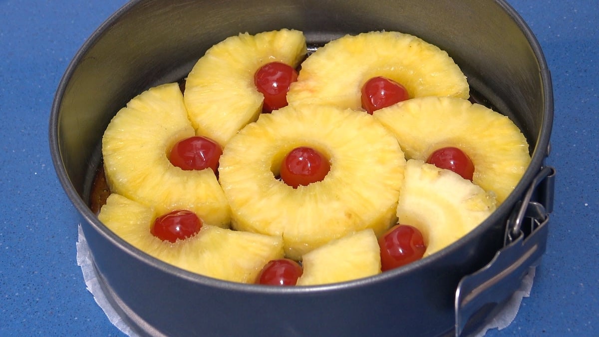 piña y caramelo para el bizcocho de piña