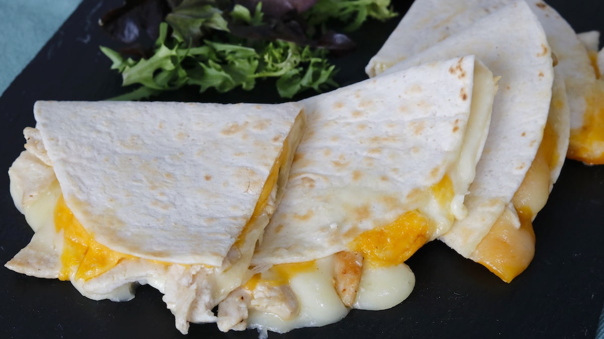 Quesadillas de Pollo y Queso Quesadillas de Pollo y Queso