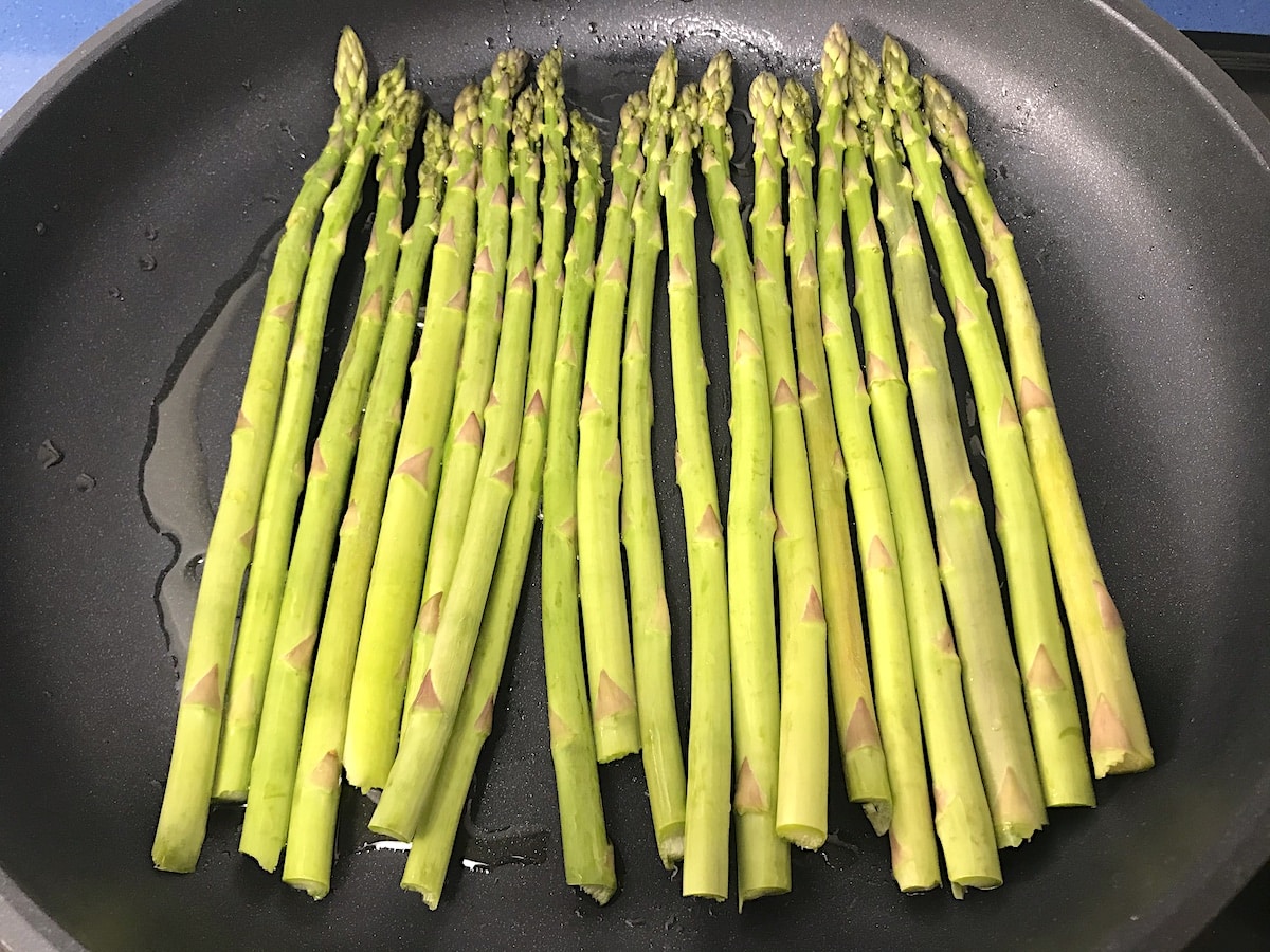 receta de esparragos trigueros a la plancha